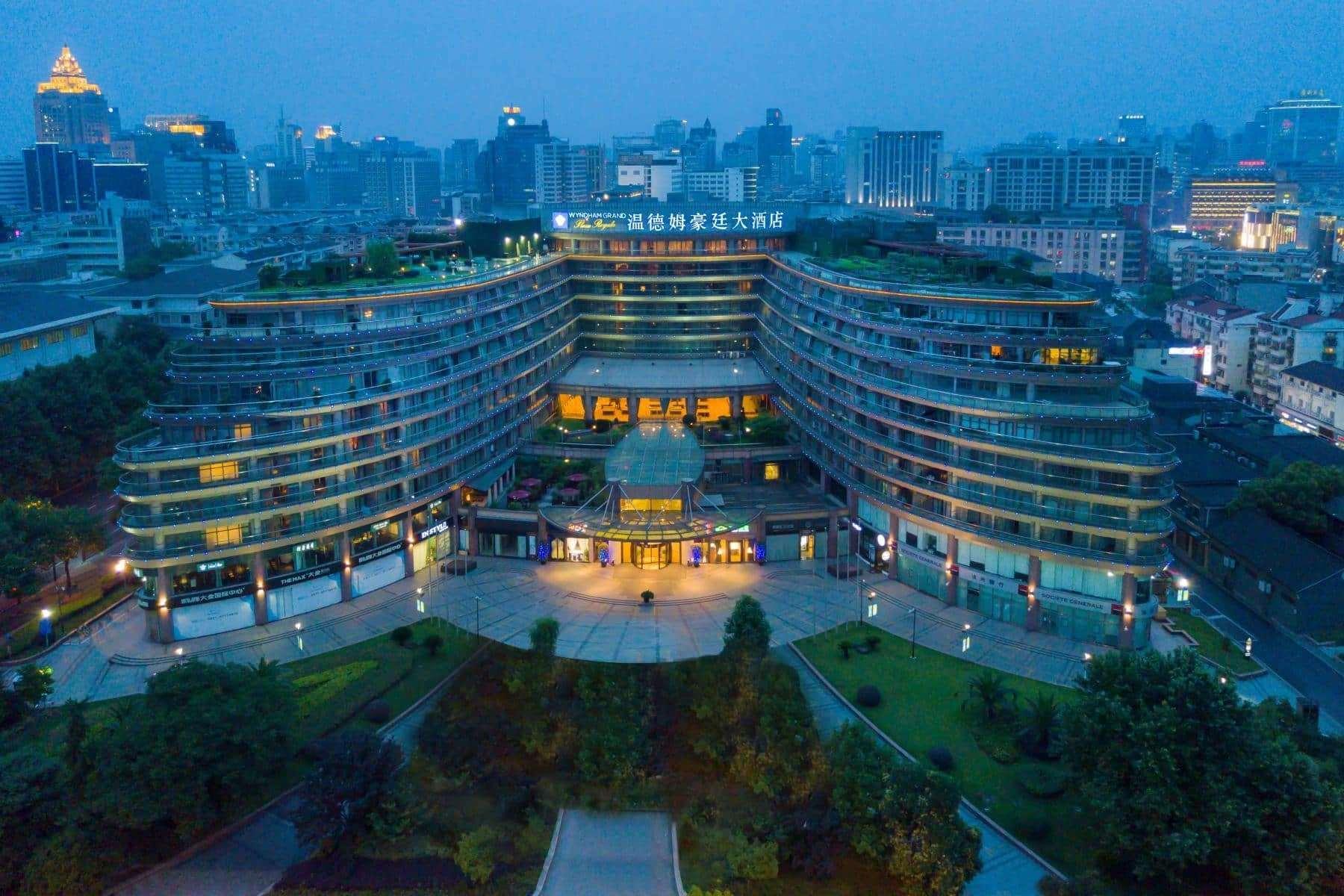 Wyndham Grand Plaza Royale Hangzhou Exterior foto