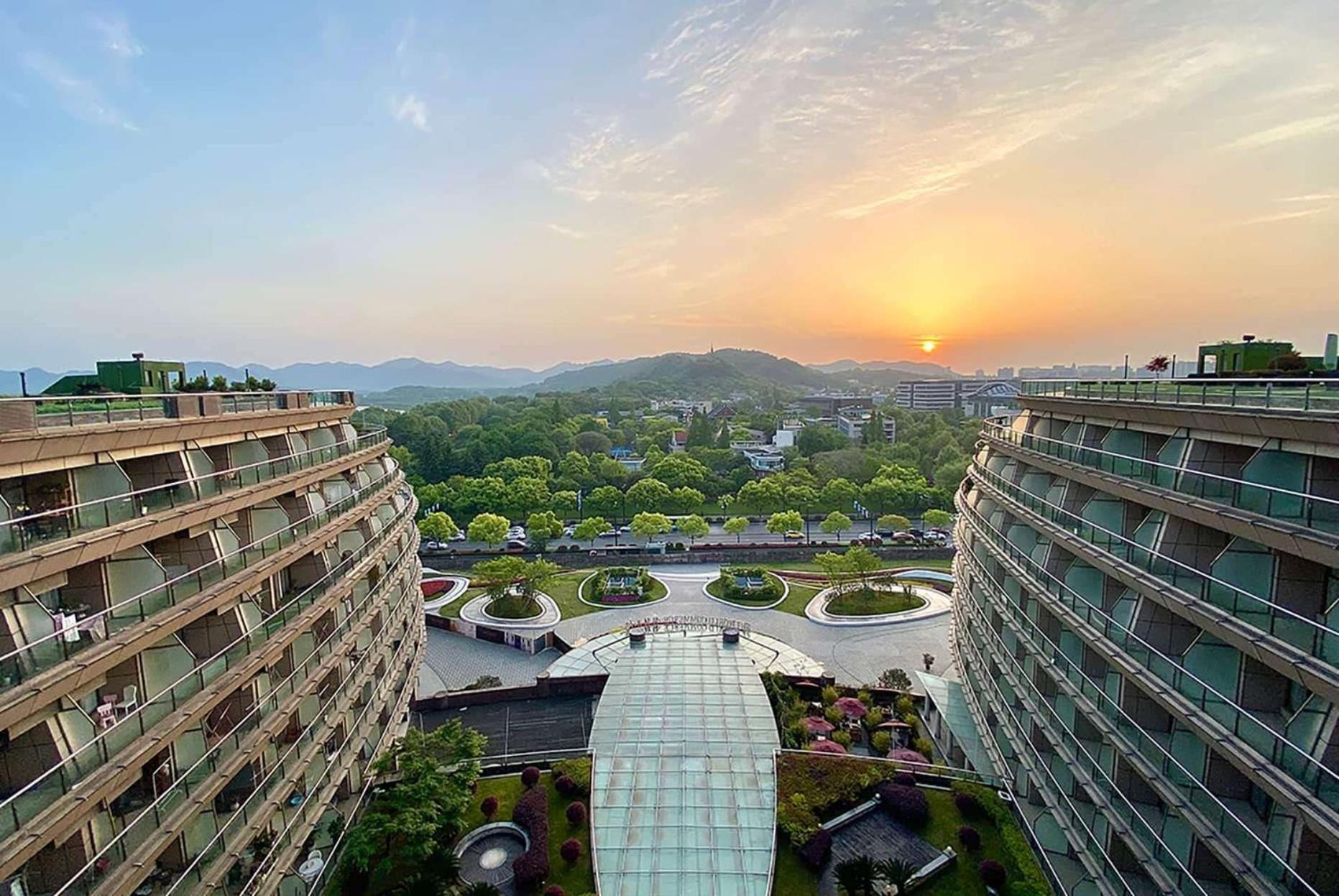 Wyndham Grand Plaza Royale Hangzhou Exterior foto